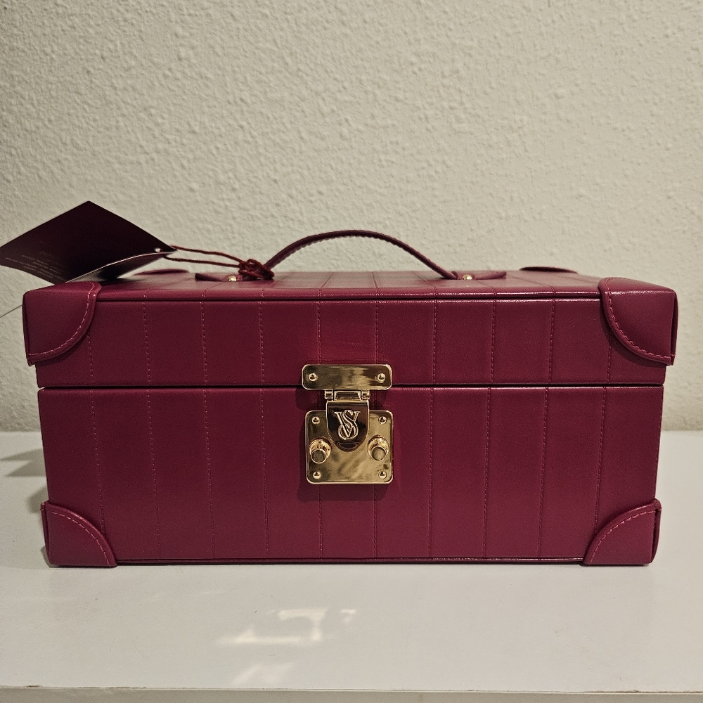 Victoria's Secret jewelry box trunk - Picture 2 of 9